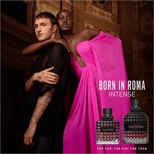 Valentino Born In Roma Donna Intense Eau De Parfum 50ml